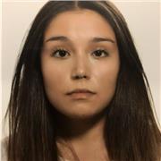 Titulada en Derecho por la Universidad de Deusto con experiencia como profesora tanto a alumnos de primer año de Universidad, como apoyo escolar en asignaturas como inglés, lengua y literatura, latín y griego.